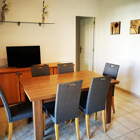 Encantador De 3 Con Terraza Y Acceso Al Jardin En - Es-373-39 *