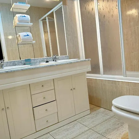 Encantador De 3 Con Terraza Y Acceso Al Jardin En - Es-373-39 * Денія