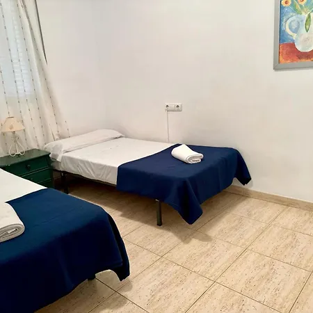 Апартаменти Encantador De 3 Con Terraza Y Acceso Al Jardin En - Es-373-39