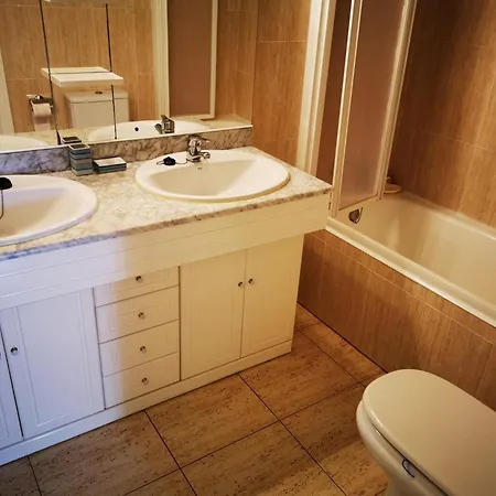 Апартаменти Encantador De 3 Con Terraza Y Acceso Al Jardin En - Es-373-39 Денія