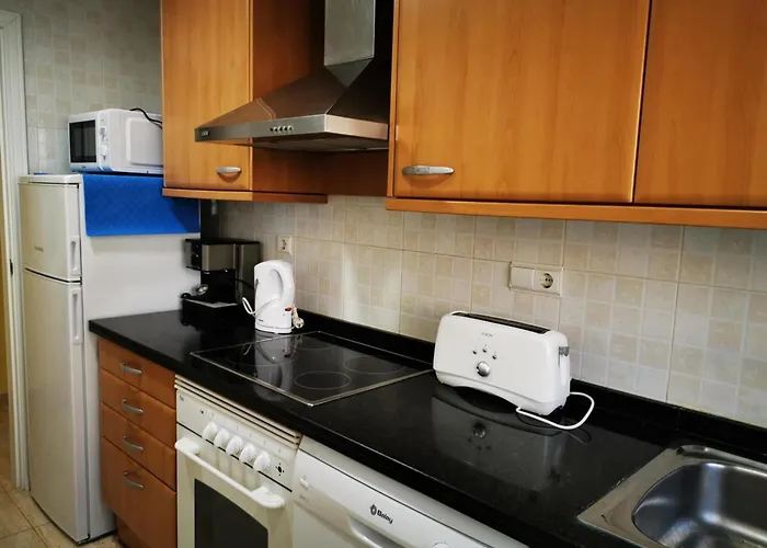 Encantador De 3 Con Terraza Y Acceso Al Jardin En - Es-373-39 * Dénia